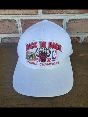 Chicago Bulls "Back to Back" 91-92 White Championship Hat